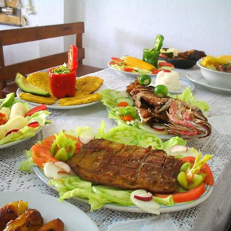 Hotel Casa Vieja سانتا مارتا المظهر الخارجي الصورة