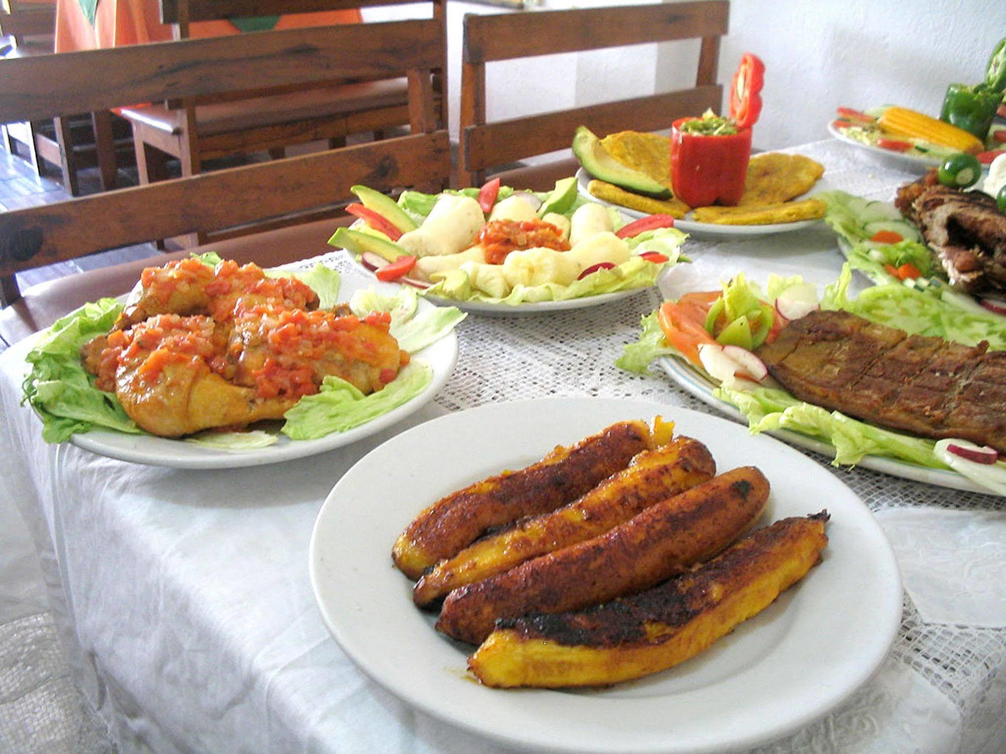 Hotel Casa Vieja سانتا مارتا المظهر الخارجي الصورة